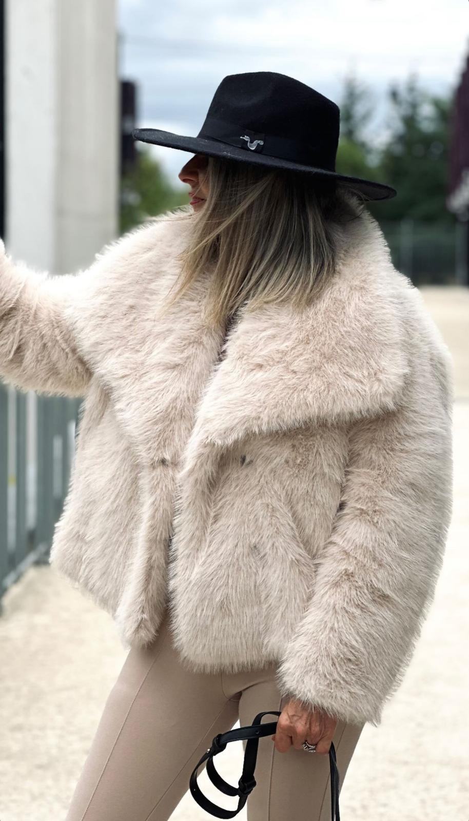Fell Jacke