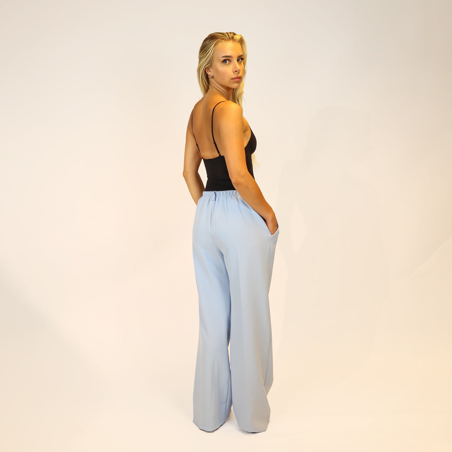 Stoff Hose Baggy Hellblau